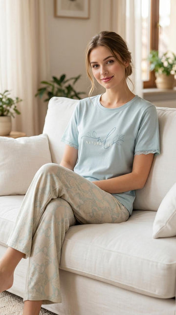 Elastic waistband for a flexible and comfortable fit