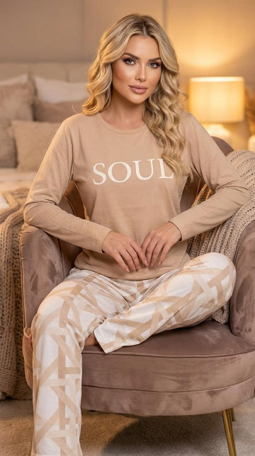 Minimal “Soul” printed top design