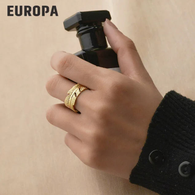 Feather Ring
