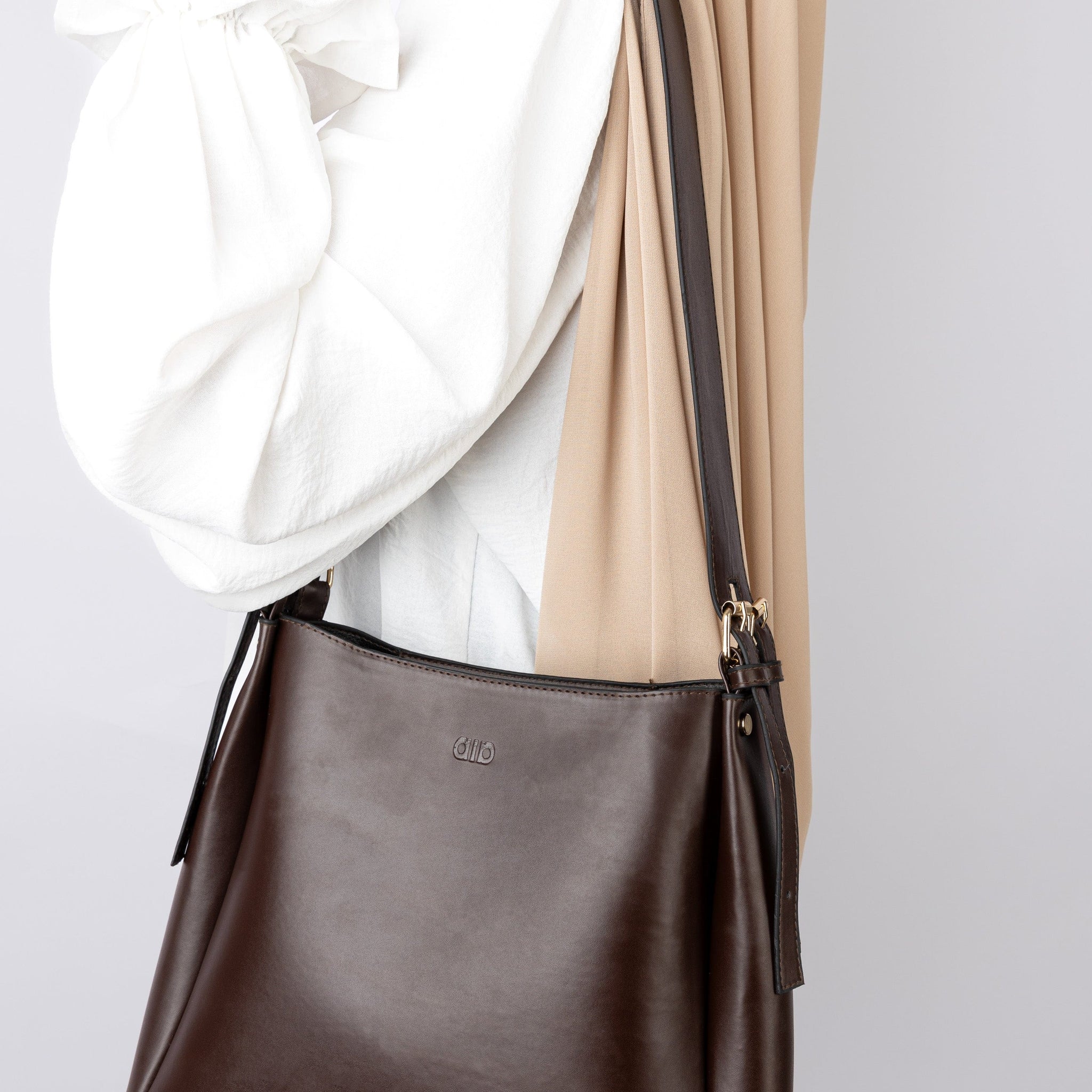 Chic Carryall Bag